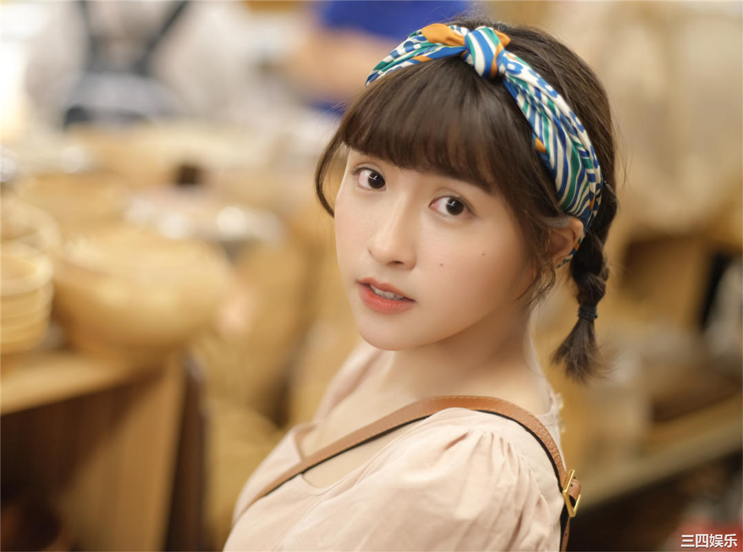 峮峮写真集《QUNing》高清全本