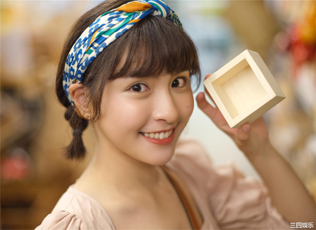 峮峮写真集《QUNing》高清全本