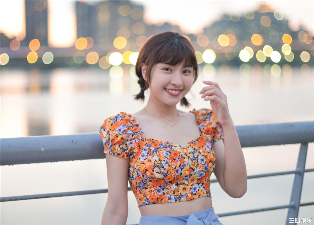 峮峮写真集《QUNing》高清全本