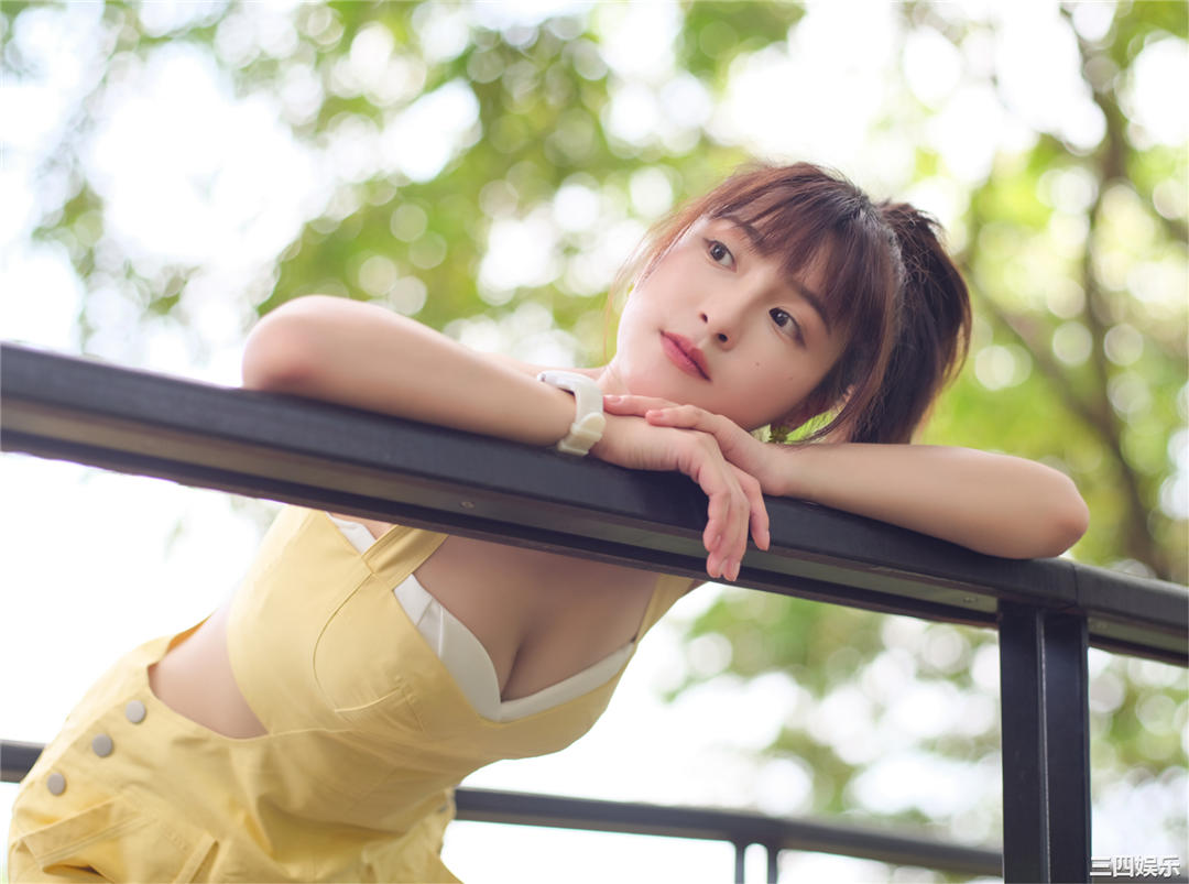 峮峮写真集《QUNing》高清全本