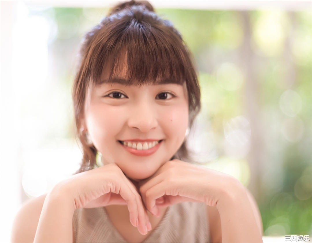 峮峮写真集《QUNing》高清全本