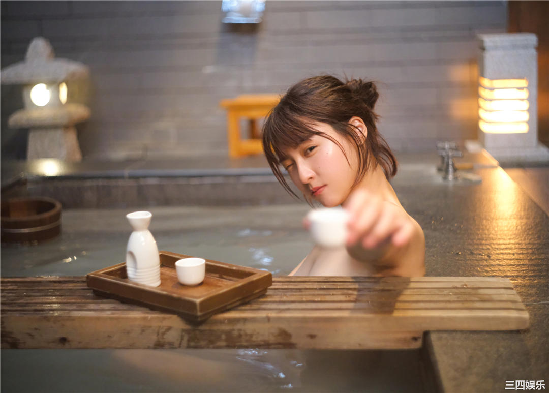 峮峮写真集《QUNing》高清全本