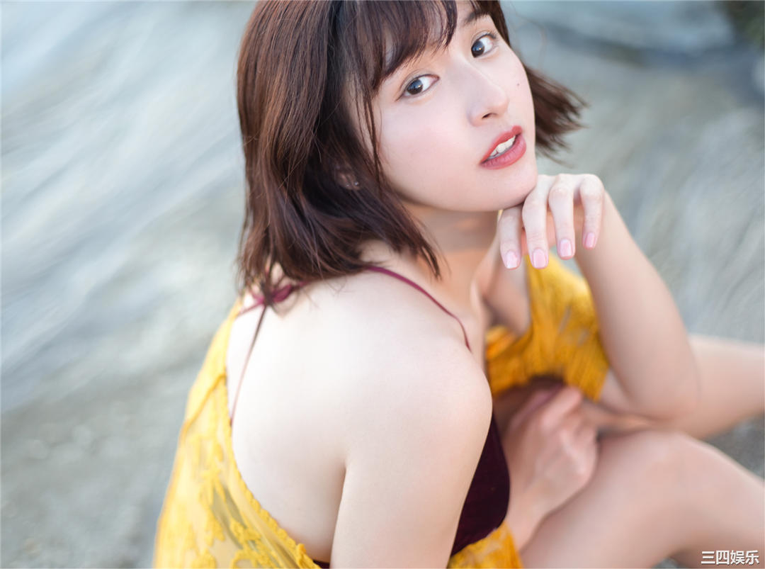 峮峮写真集《QUNing》高清全本