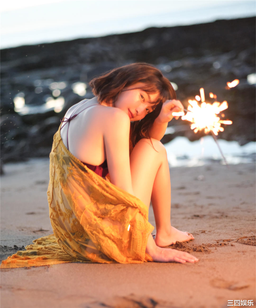 峮峮写真集《QUNing》高清全本