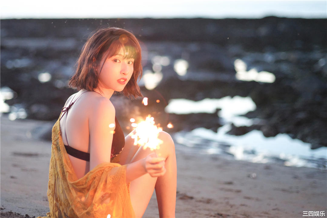 峮峮写真集《QUNing》高清全本