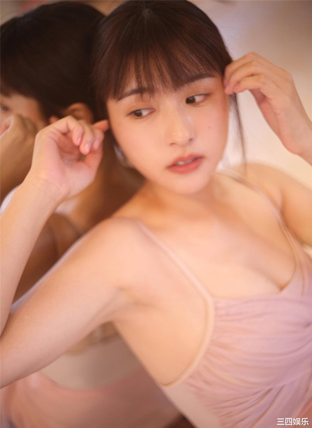 峮峮写真集《QUNing》高清全本