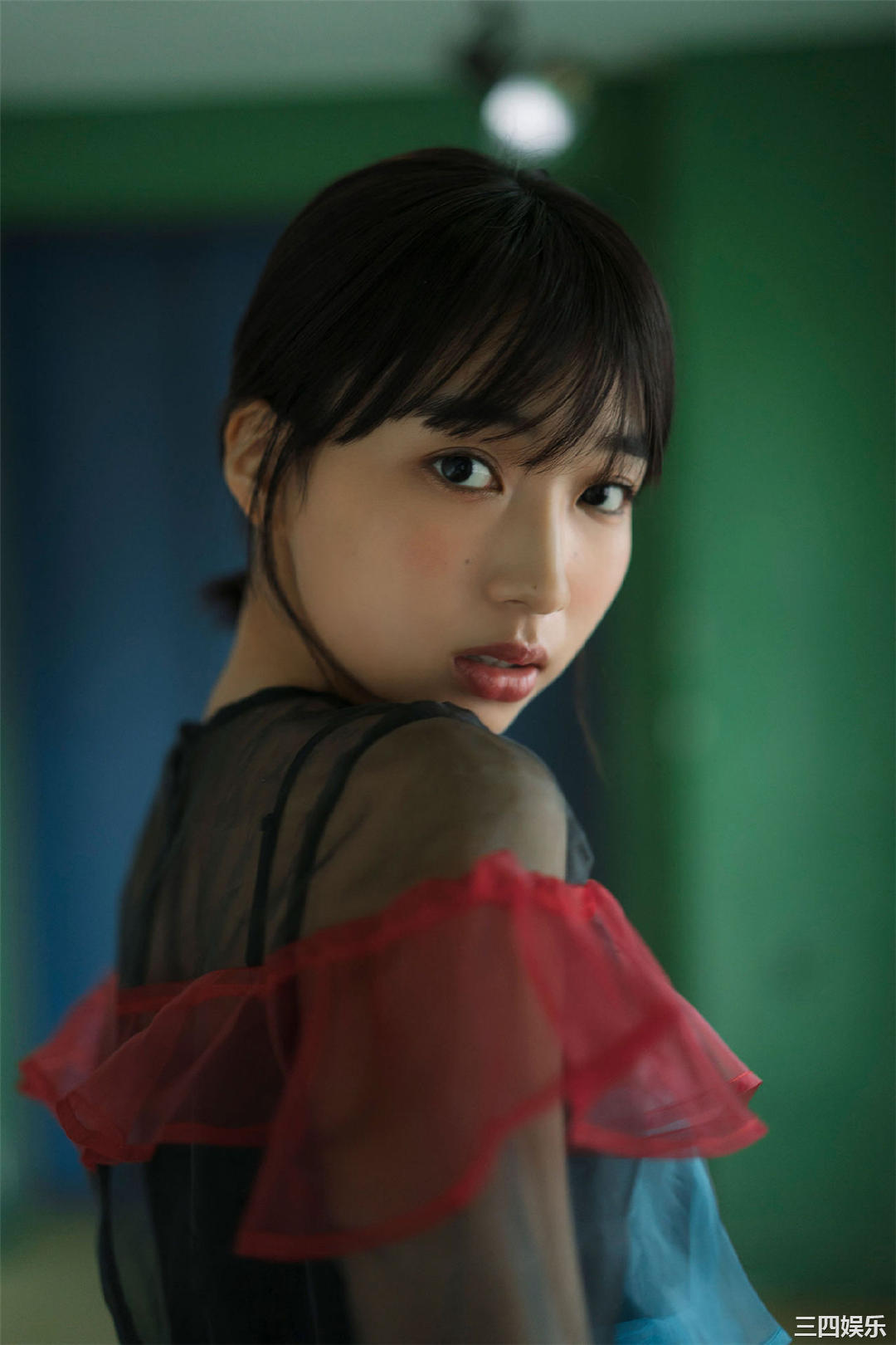 坂之上茜写真集《グラから見るか？エモから見るか？》高清全本