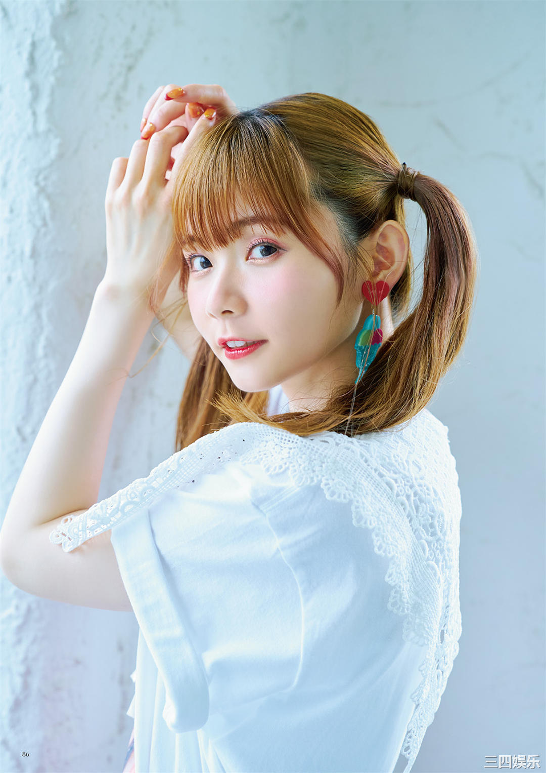 诹访奈奈香写真集《すわわんだーらんど ~Happily ever after~》高清全本