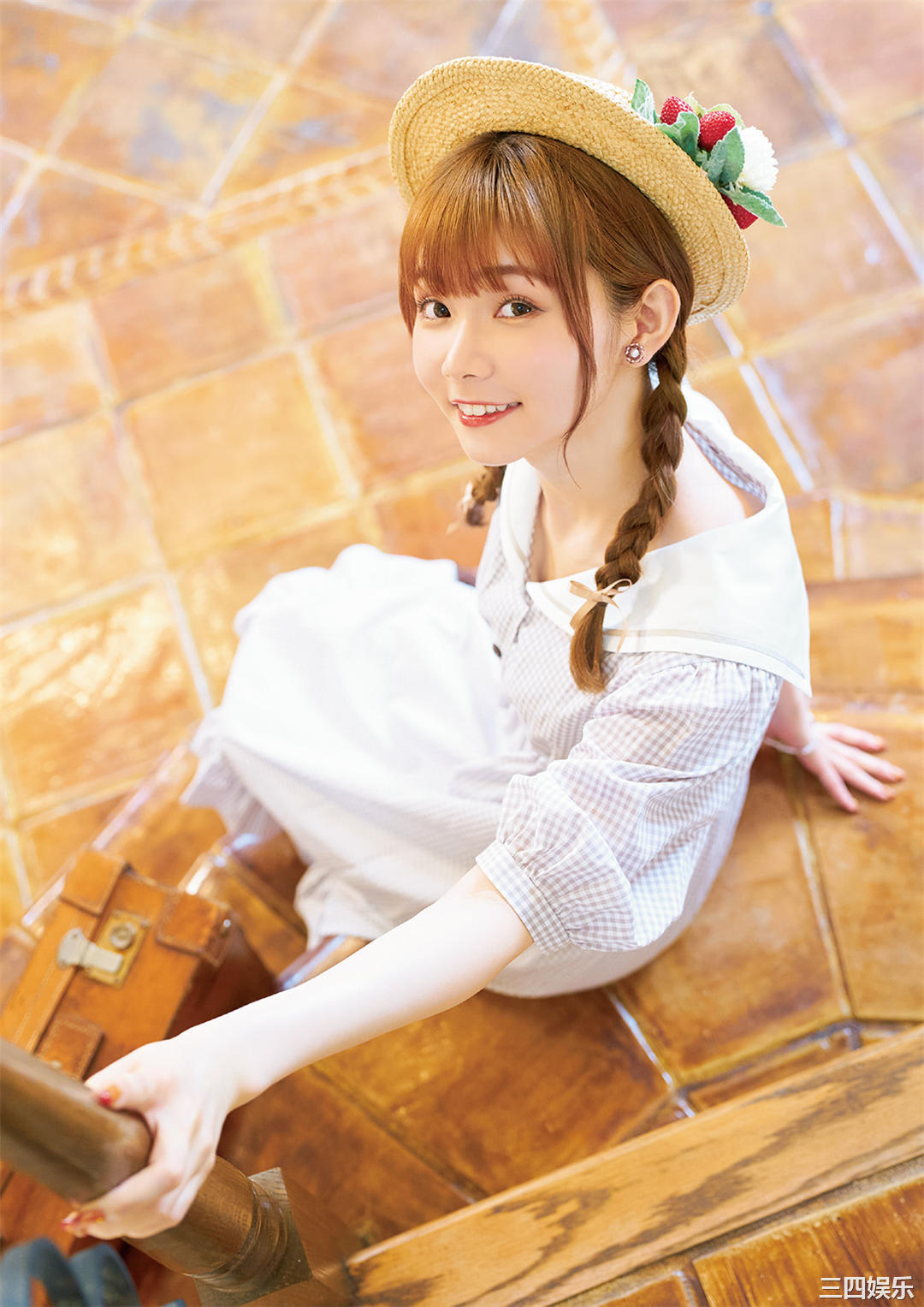 诹访奈奈香写真集《すわわんだーらんど ~Happily ever after~》高清全本