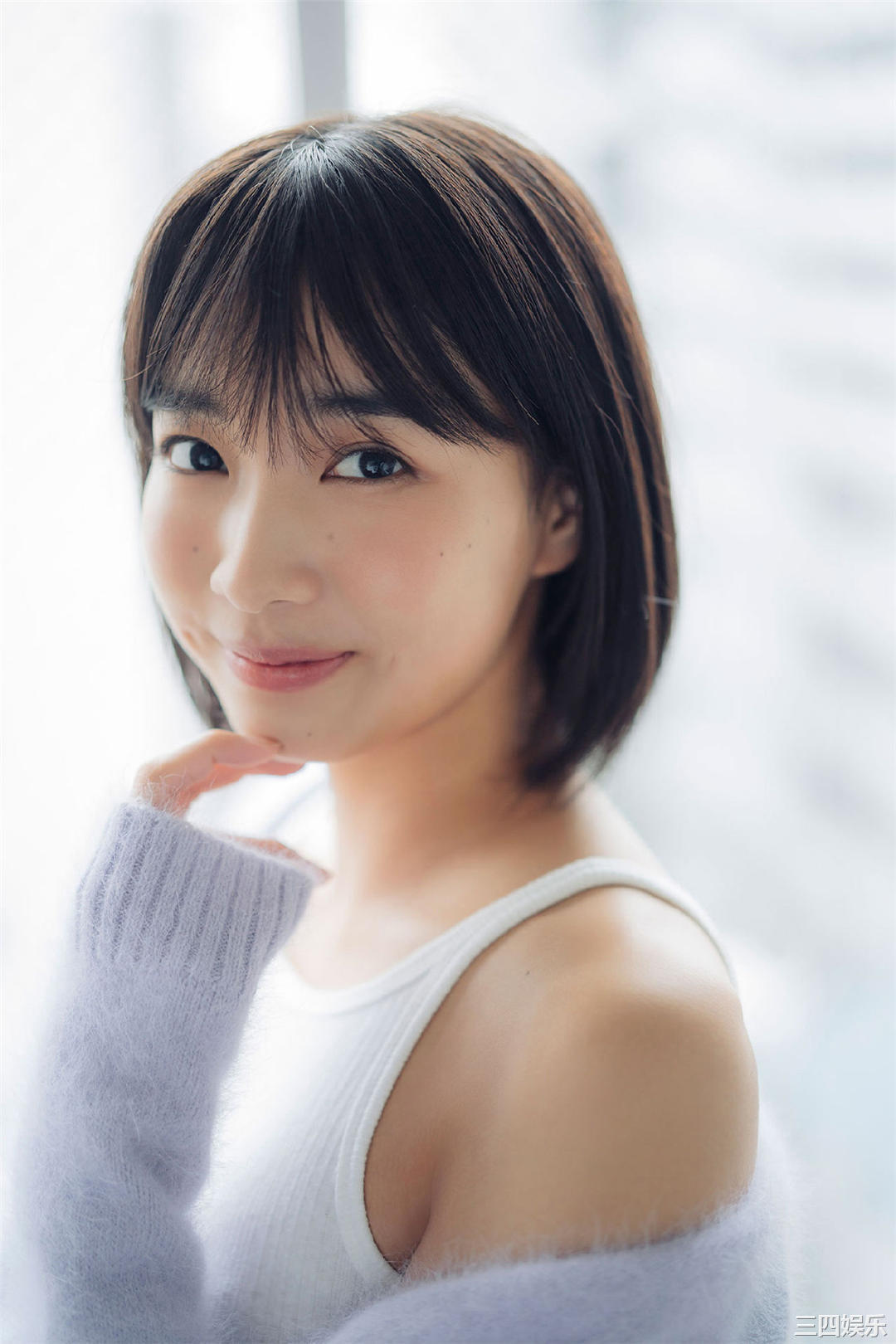 坂之上茜写真集《グラから見るか？エモから見るか？》高清全本