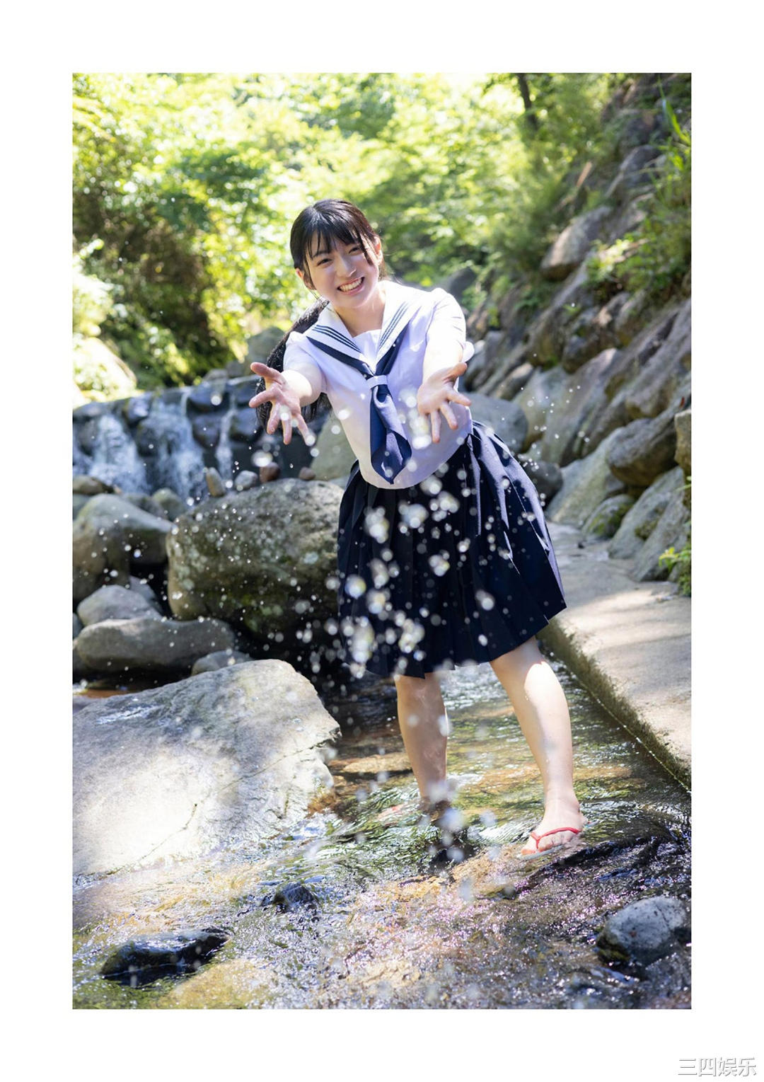 进藤天音写真集《くすぐる。》高清全本