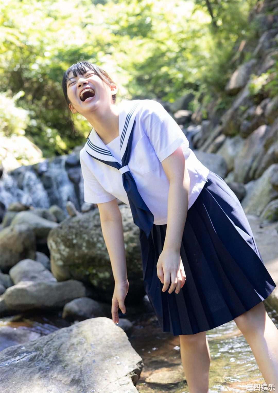 进藤天音写真集《くすぐる。》高清全本