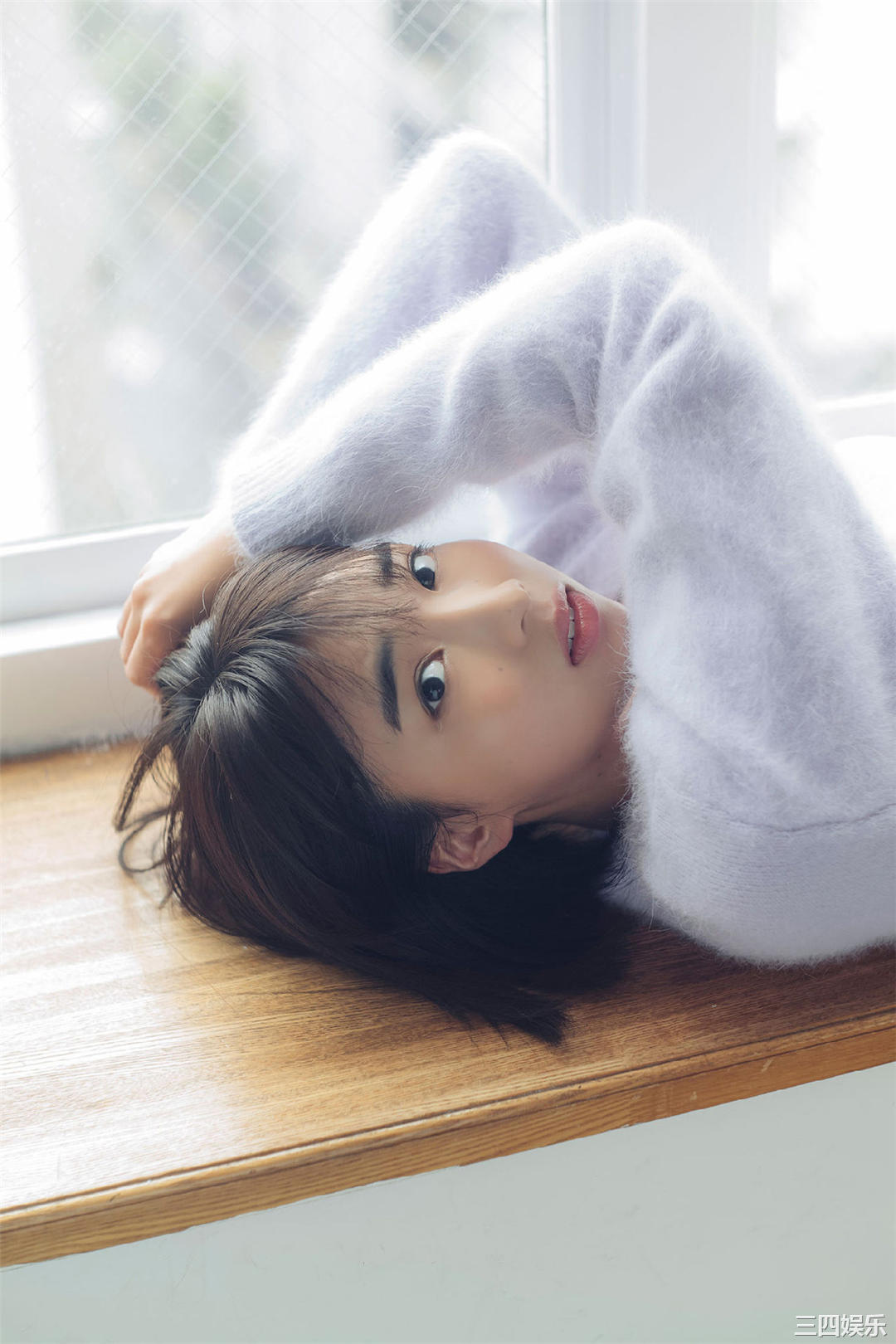 坂之上茜写真集《グラから見るか？エモから見るか？》高清全本