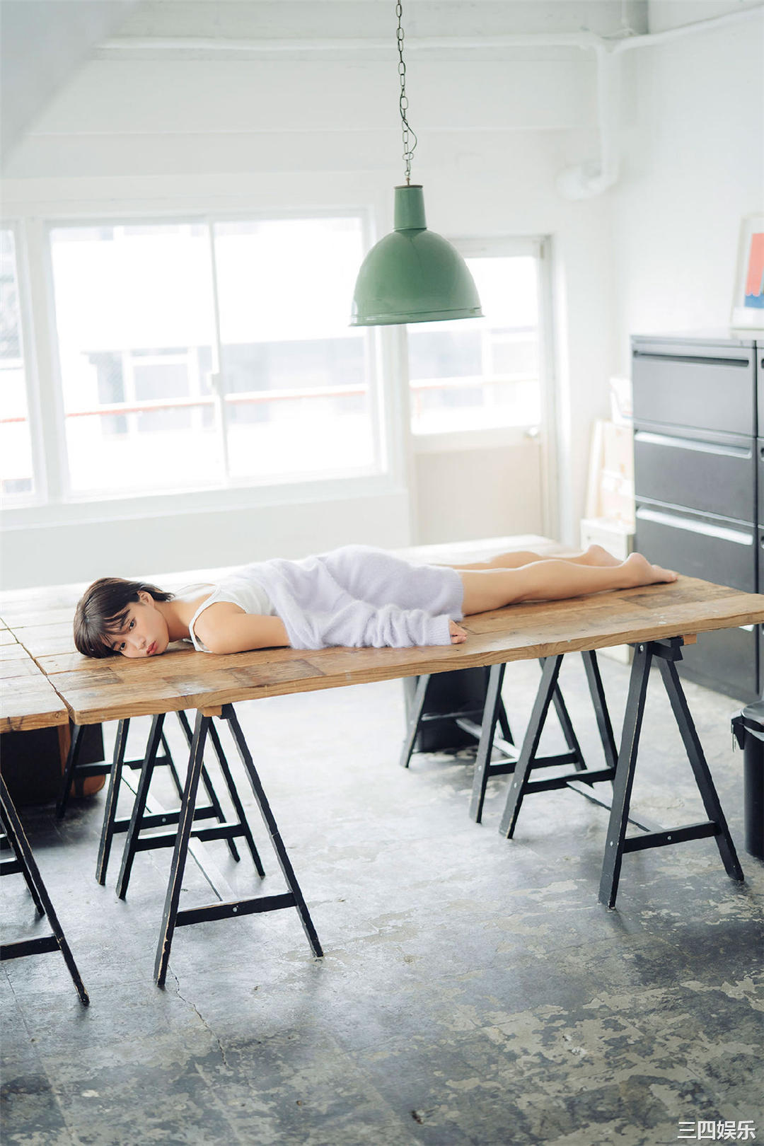 坂之上茜写真集《グラから見るか？エモから見るか？》高清全本