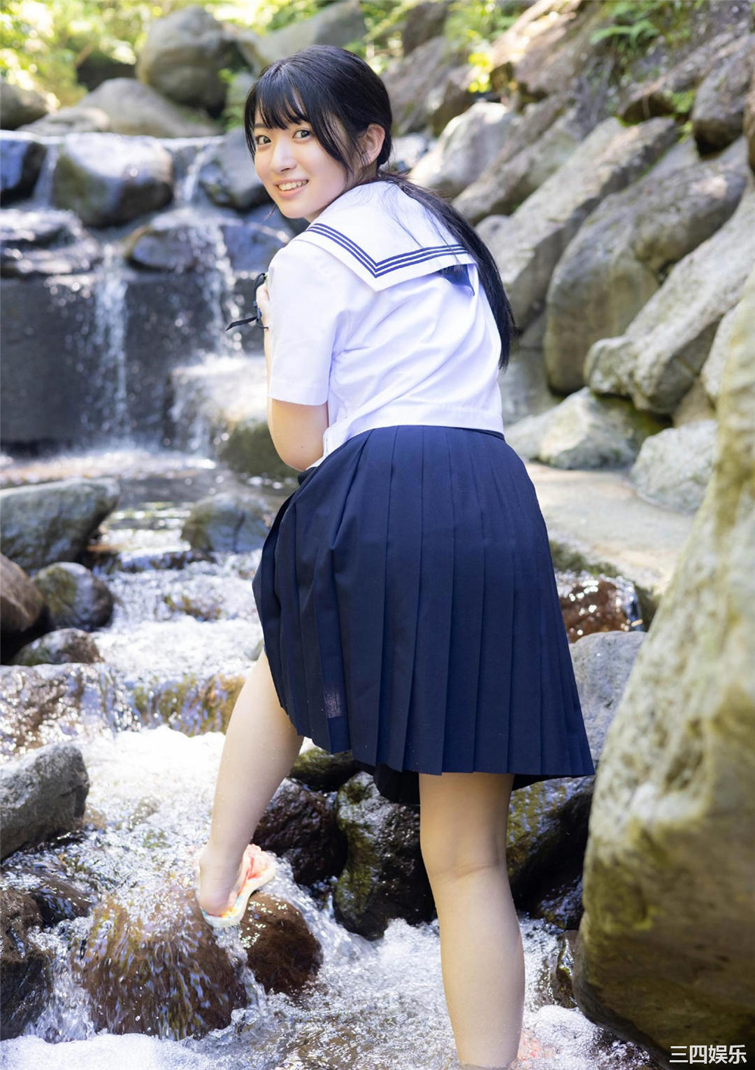 进藤天音写真集《くすぐる。》高清全本