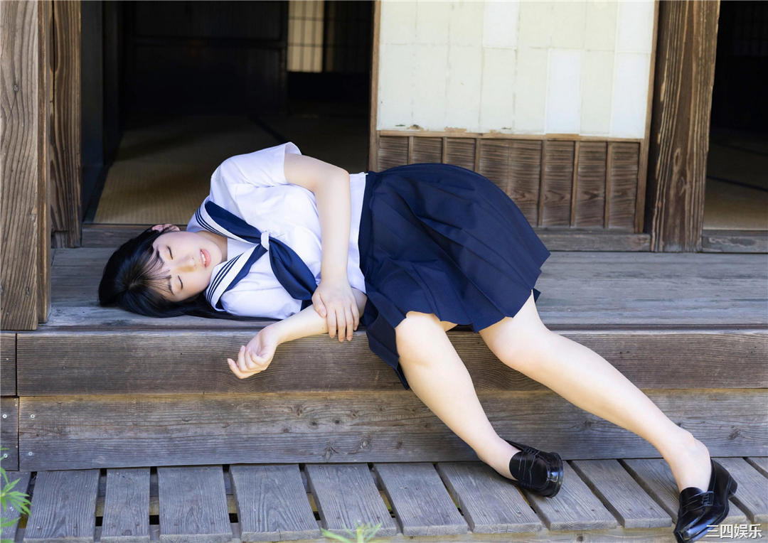 进藤天音写真集《くすぐる。》高清全本