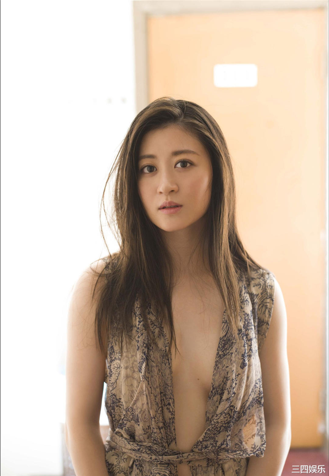 上西惠写真集《きょうも美しい人》高清全本