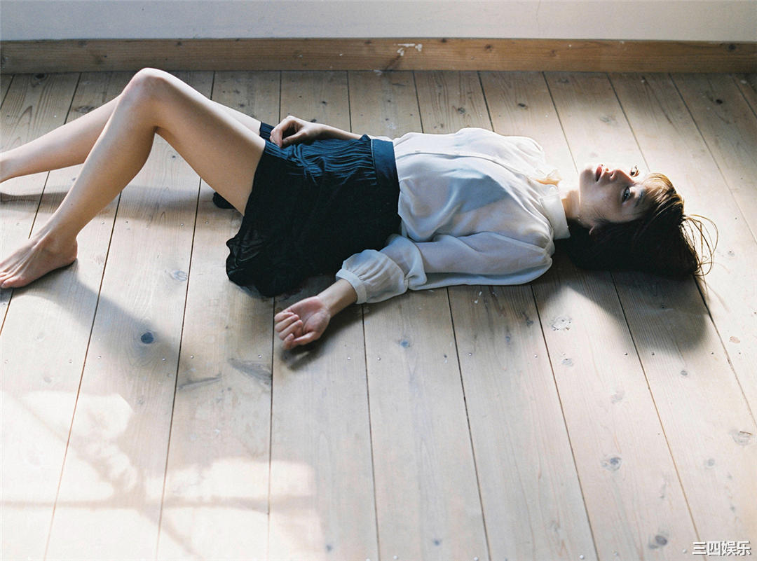 安达佑实写真集《[WPB-net] No.161 Yumi Adachi 安達祐実「Chapter」》高清全本