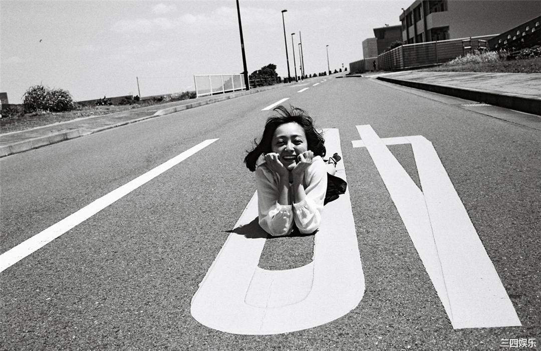 安达佑实写真集《[WPB-net] No.161 Yumi Adachi 安達祐実「Chapter」》高清全本