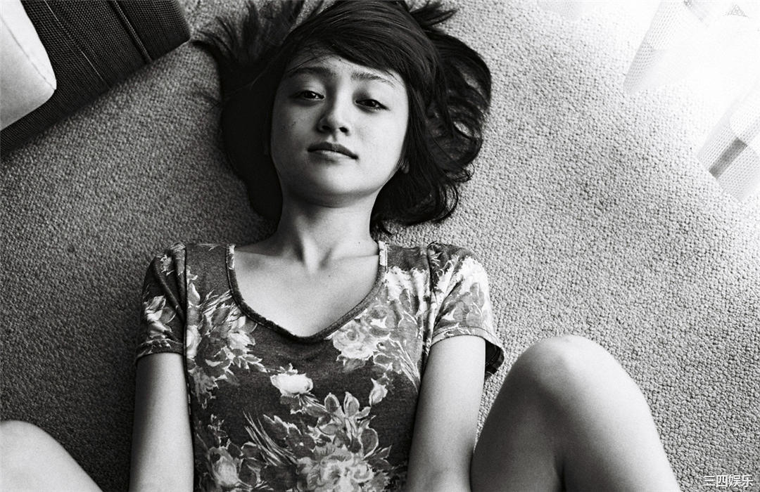 安达佑实写真集《[WPB-net] No.161 Yumi Adachi 安達祐実「Chapter」》高清全本