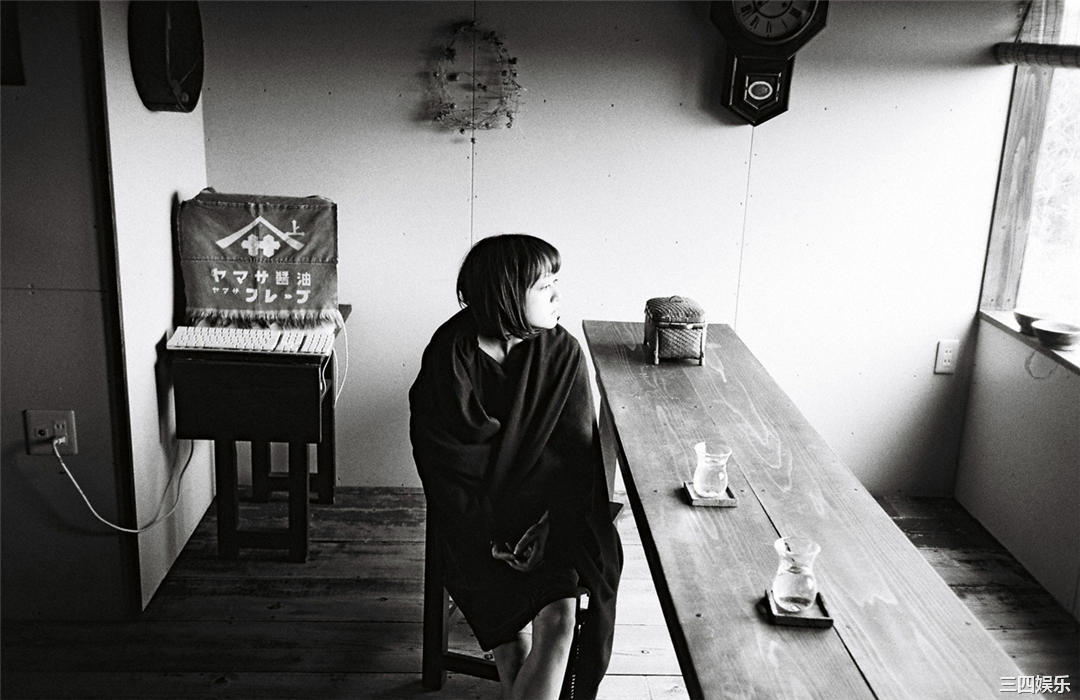 安达佑实写真集《[WPB-net] No.161 Yumi Adachi 安達祐実「Chapter」》高清全本