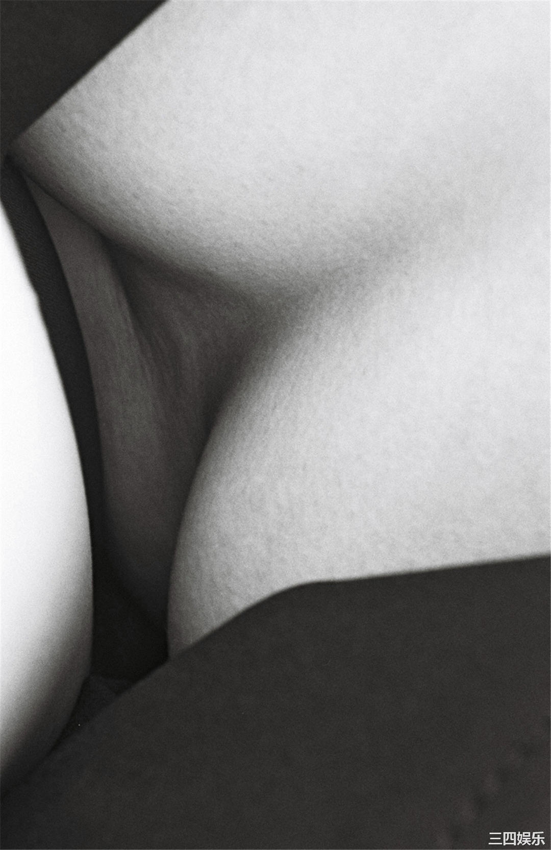 安达佑实写真集《[WPB-net] No.161 Yumi Adachi 安達祐実「Chapter」》高清全本