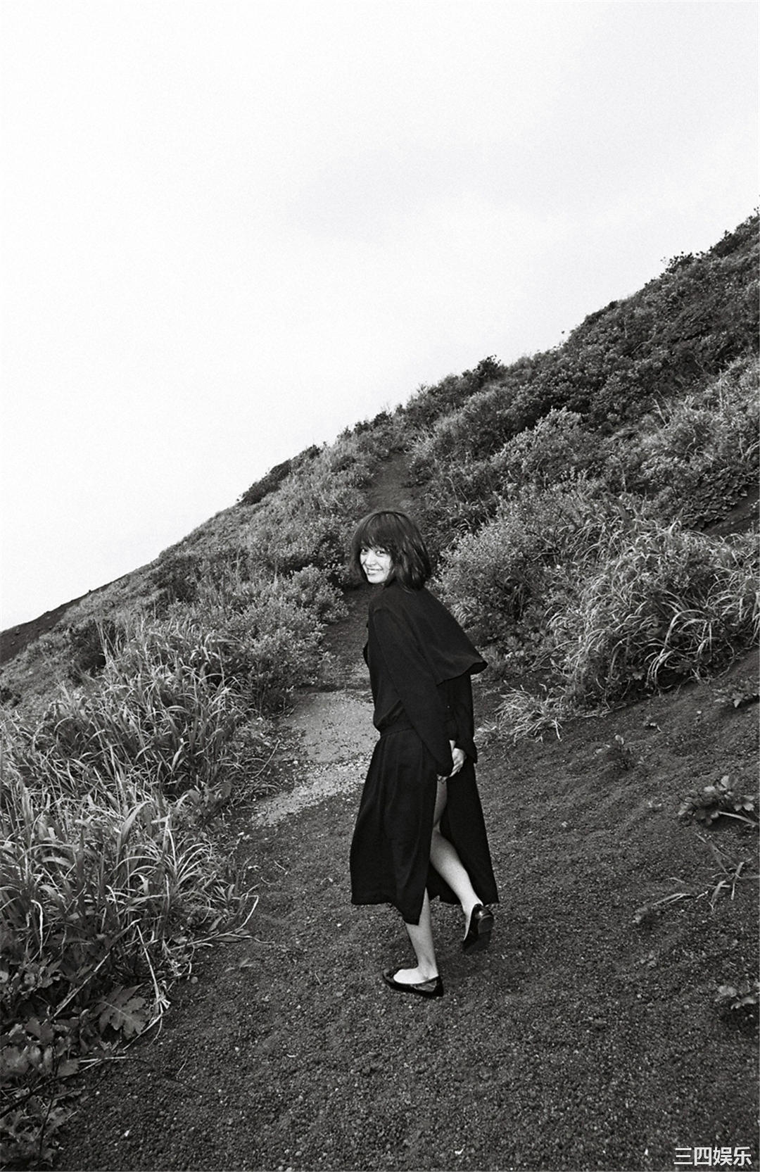 安达佑实写真集《[WPB-net] No.161 Yumi Adachi 安達祐実「Chapter」》高清全本