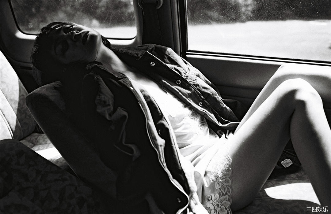 安达佑实写真集《[WPB-net] No.161 Yumi Adachi 安達祐実「Chapter」》高清全本