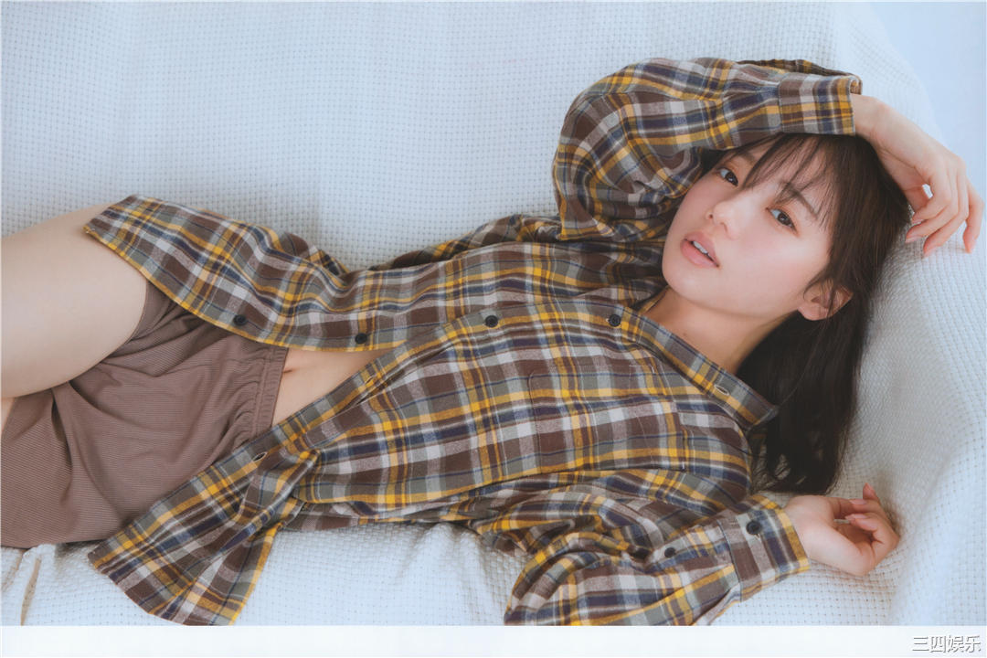 齐藤京子写真集《WHITE graph DAY & NIGHT》高清全本