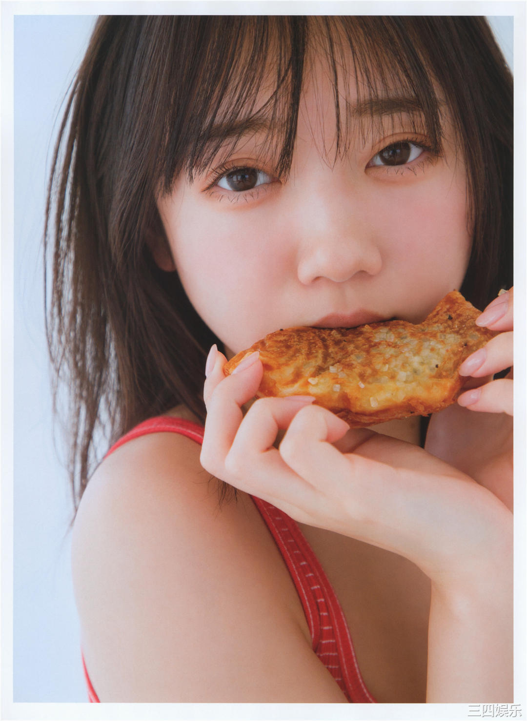 齐藤京子写真集《WHITE graph DAY & NIGHT》高清全本