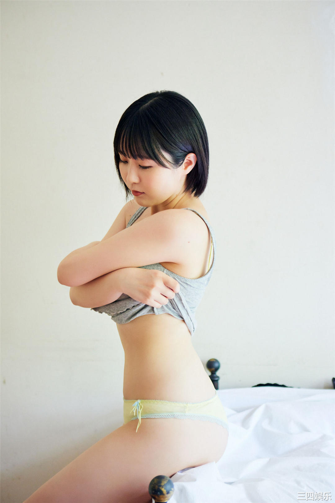 夜道雪写真集《人気声優のマシュマロボディ》高清全本