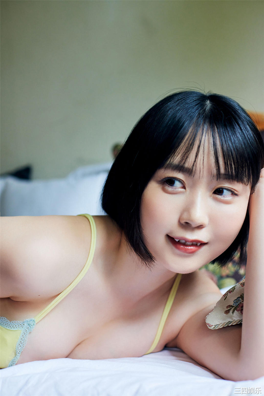 夜道雪写真集《人気声優のマシュマロボディ》高清全本