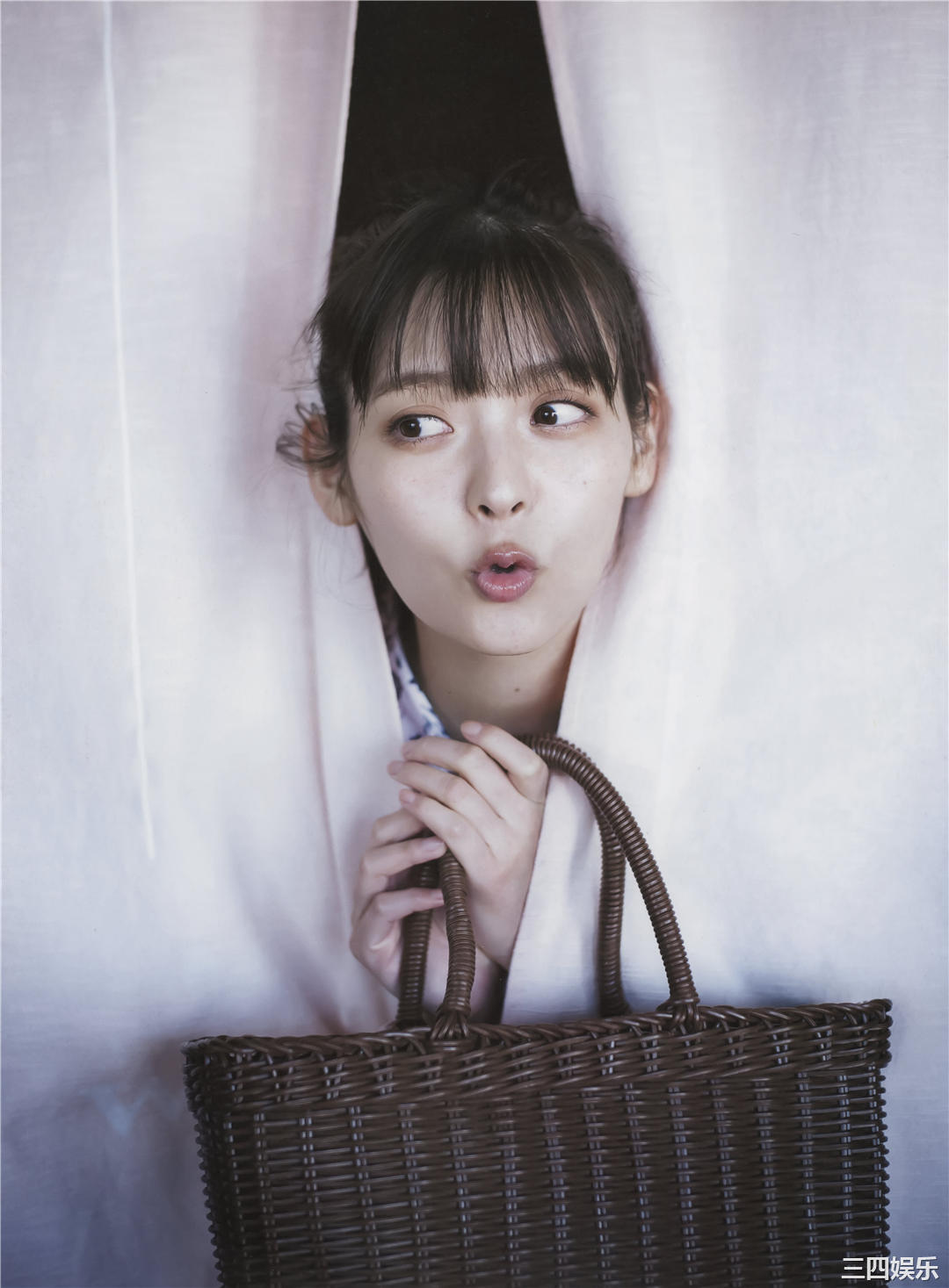 上坂堇写真集《すみれのゆめ》高清全本