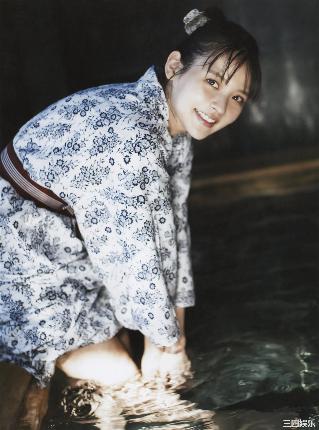 上坂堇写真集《すみれのゆめ》高清全本