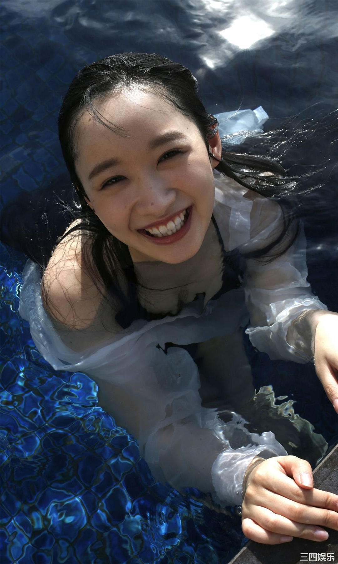 辻优衣写真集《大分県在住、のびしろガール。》高清全本