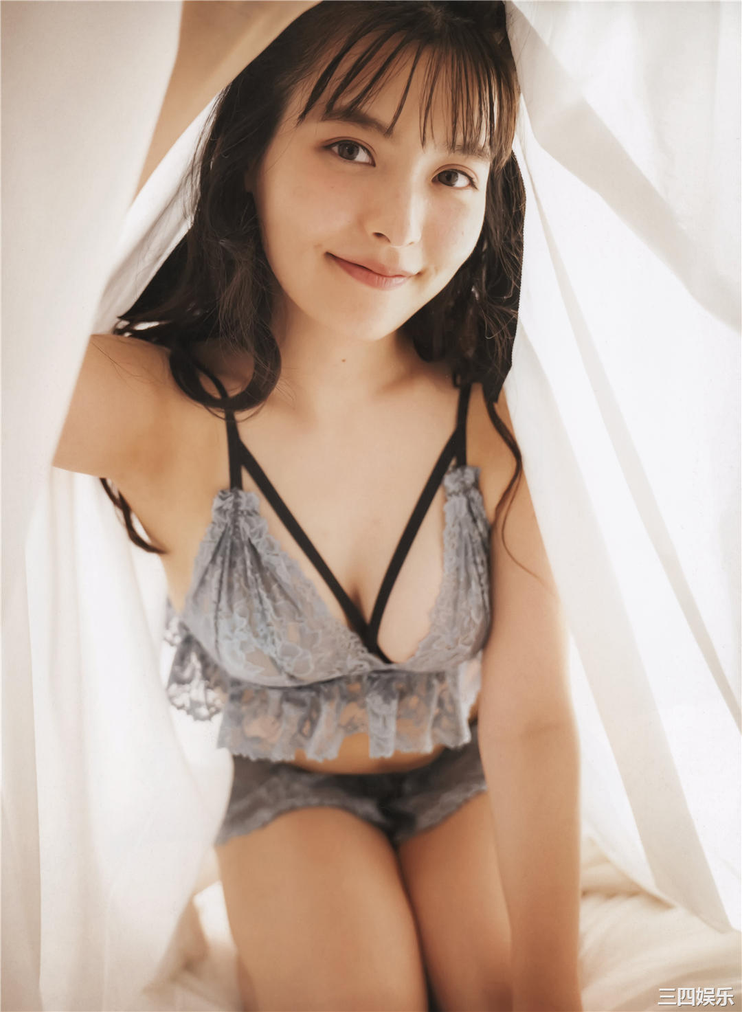 上坂堇写真集《すみれのゆめ》高清全本