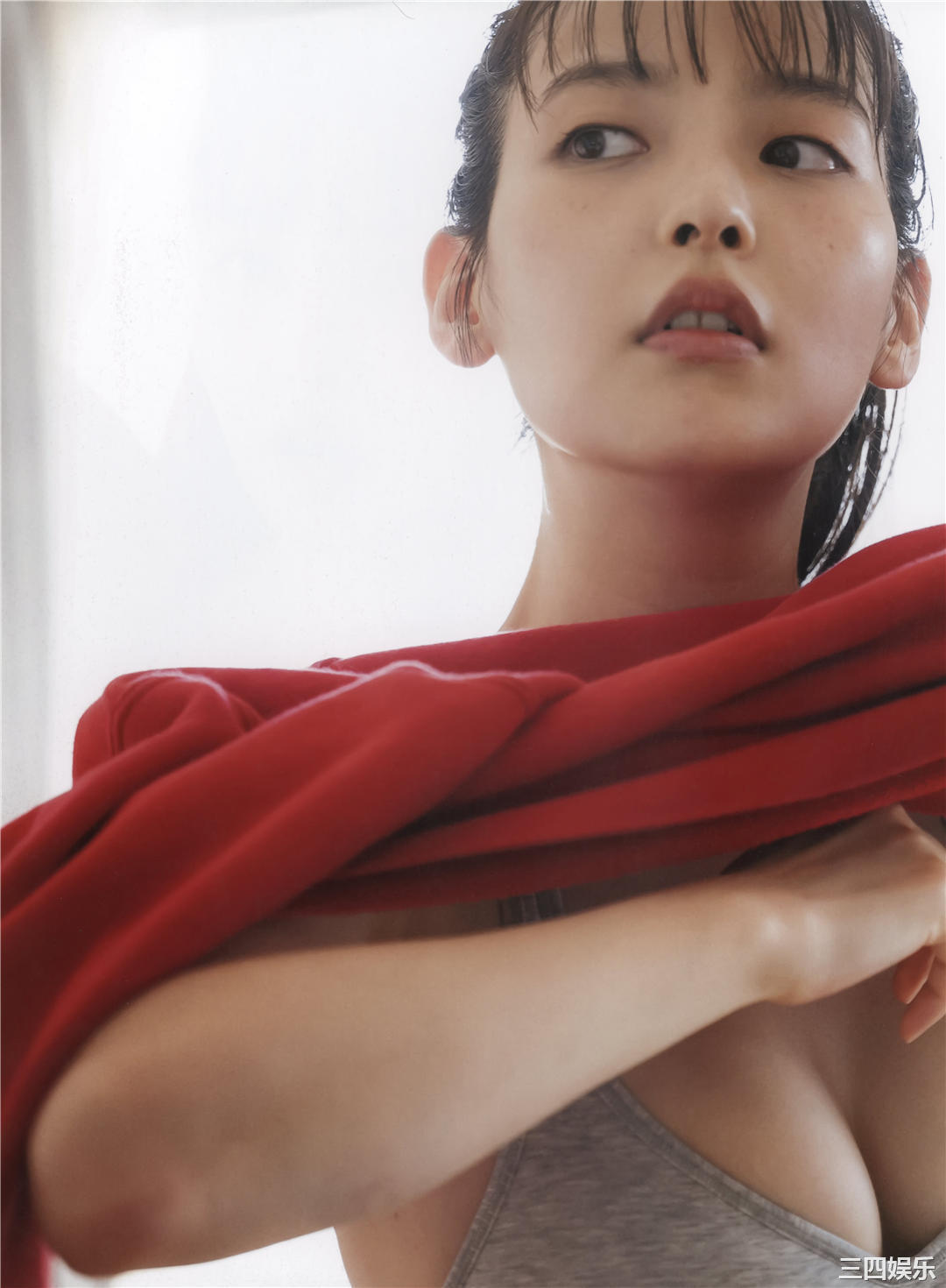 上坂堇写真集《すみれのゆめ》高清全本