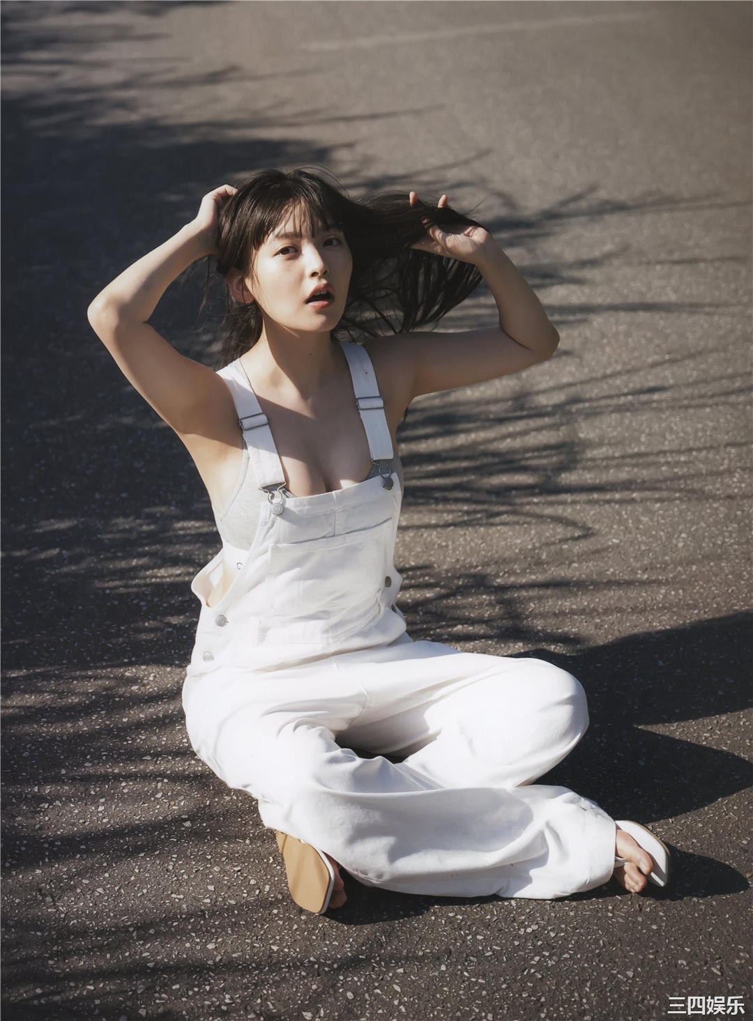 上坂堇写真集《すみれのゆめ》高清全本