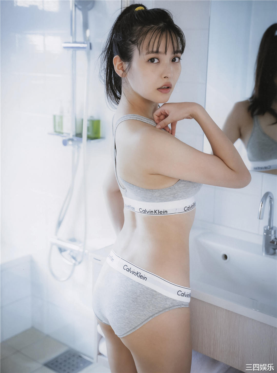 上坂堇写真集《すみれのゆめ》高清全本