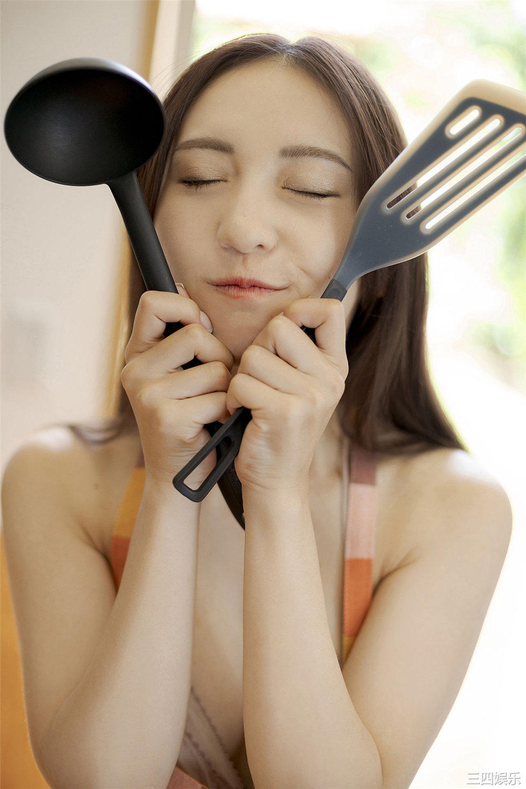 伊藤爱真写真集《えまと南の島で突然○○してみたら…》高清全本