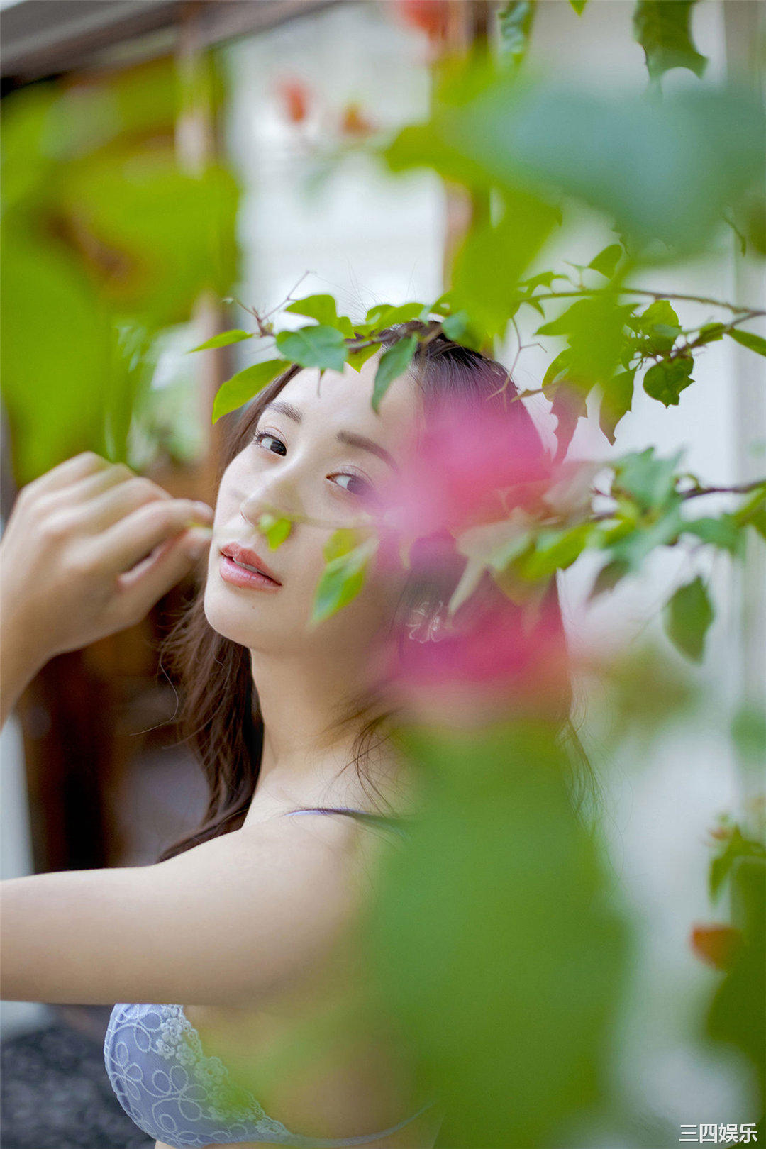 伊藤爱真写真集《えまと南の島で突然○○してみたら…》高清全本