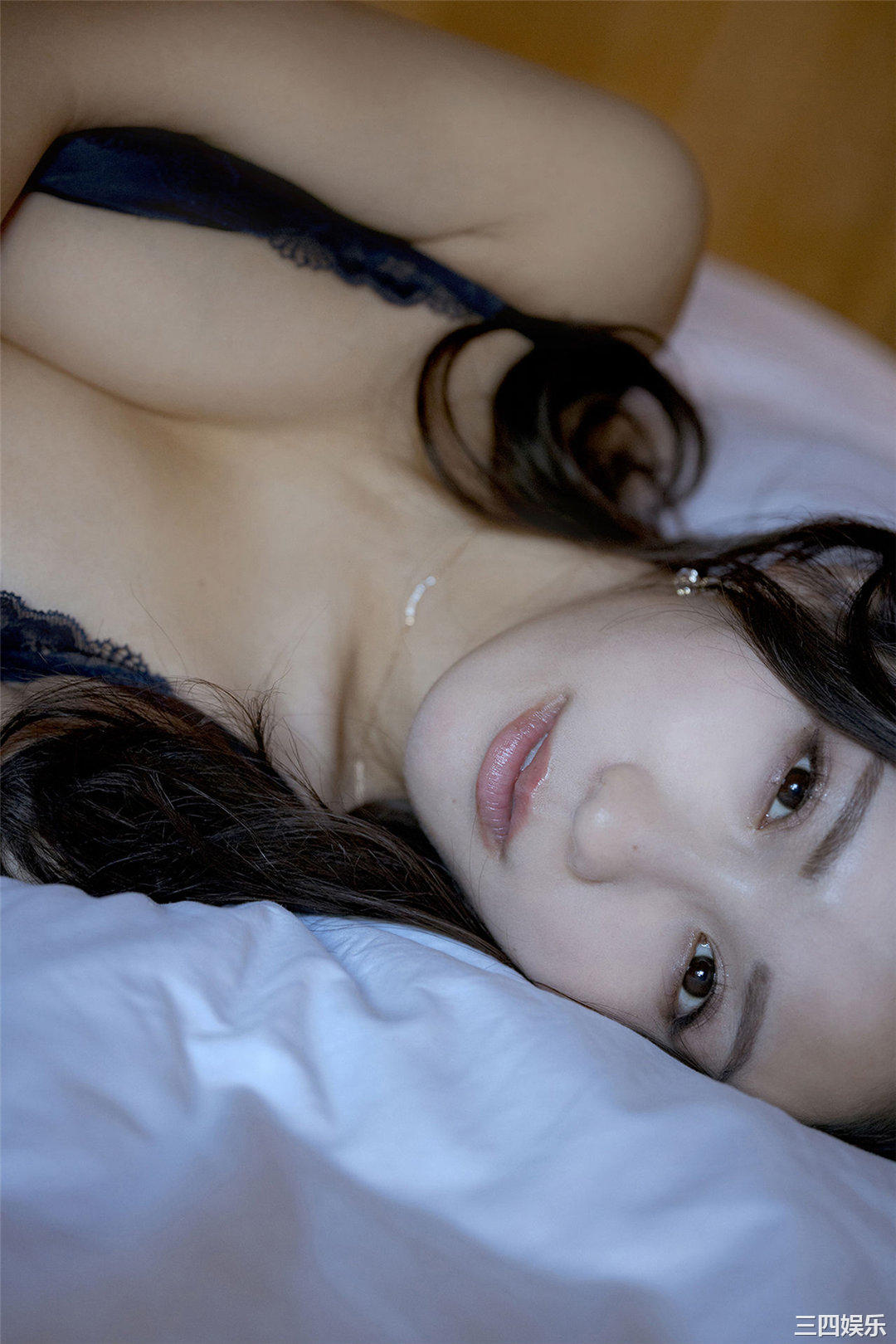 伊藤爱真写真集《えまと南の島で突然○○してみたら…》高清全本