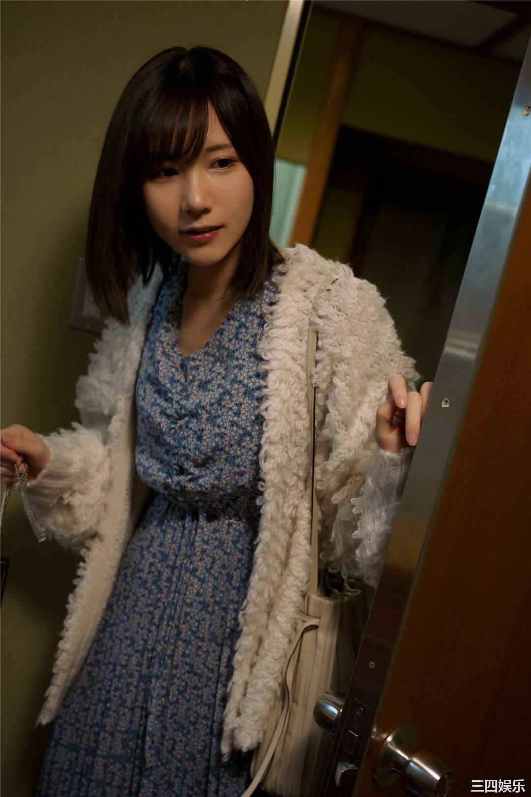 KENKEN写真集《湯けむりけんけん一泊二日》高清全本