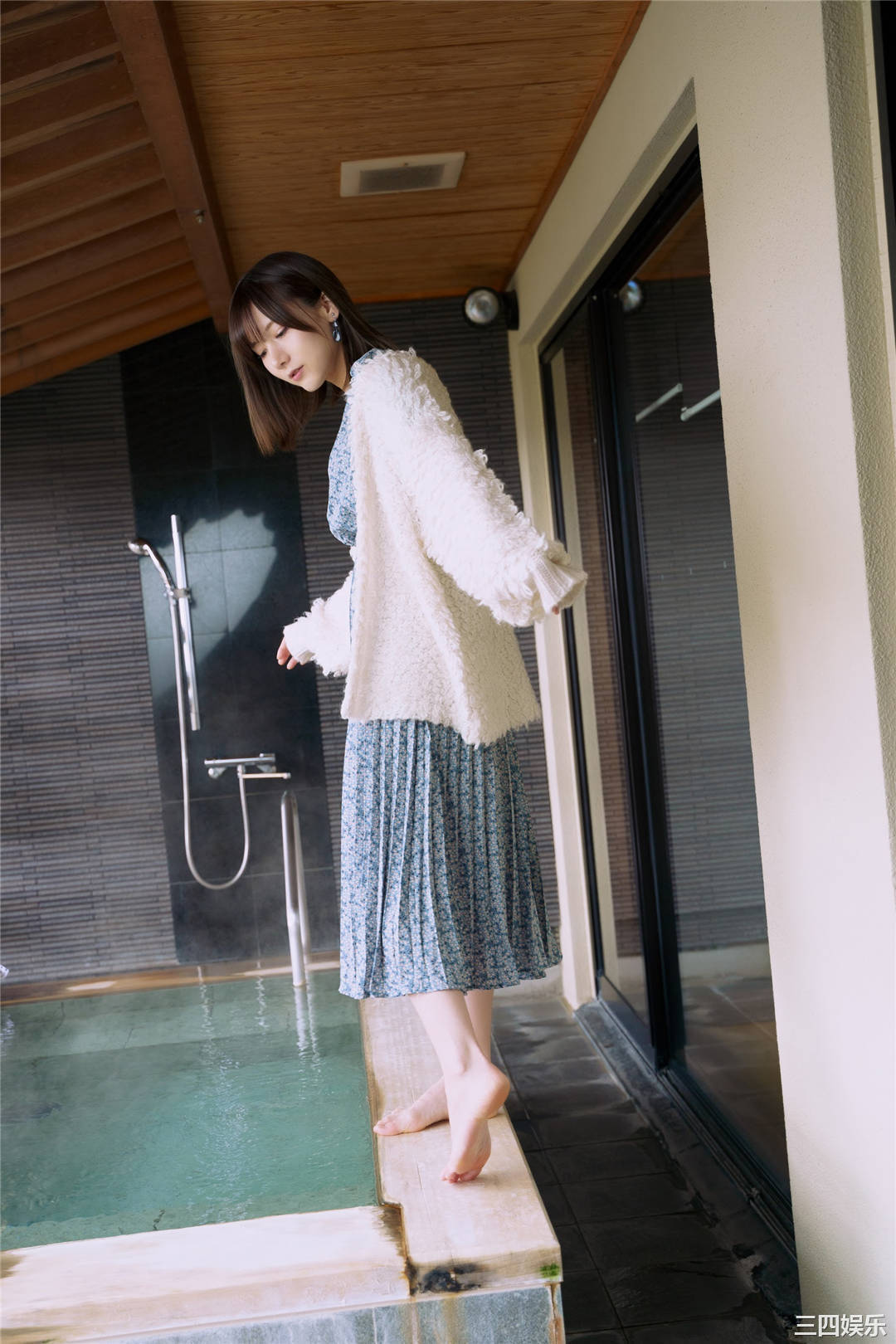 KENKEN写真集《湯けむりけんけん一泊二日》高清全本