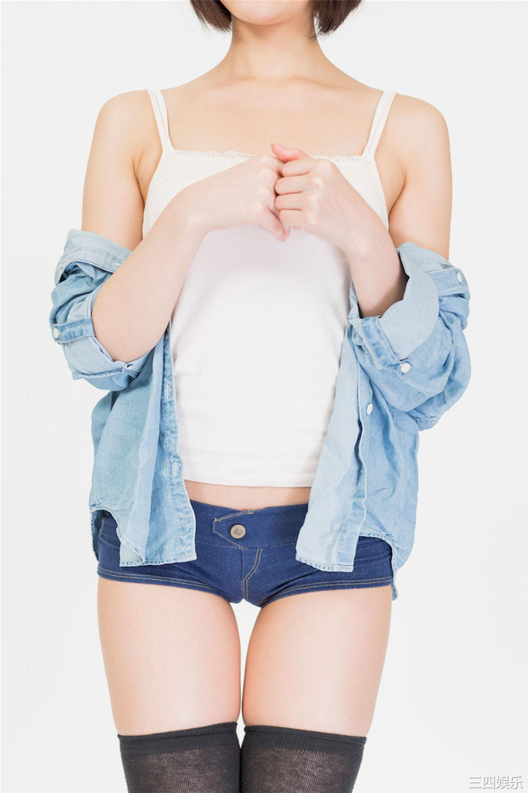 冈户雅树摄影作品《ふとももデルタ》高清全本