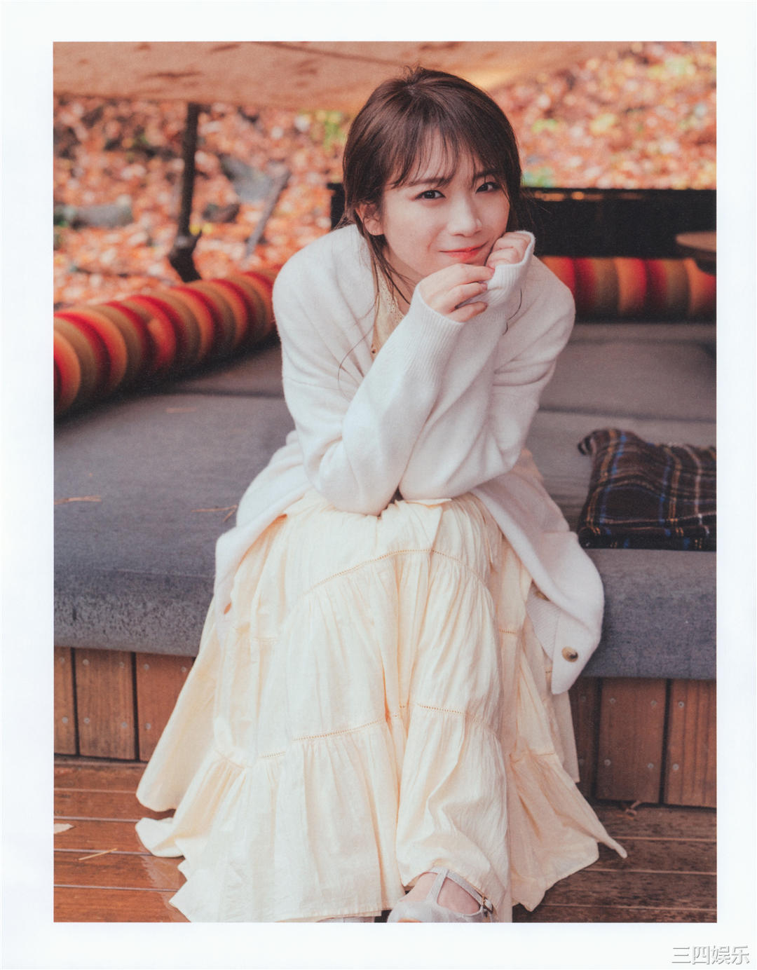 秋元真夏写真集《振り返れば、乃木坂》高清全本