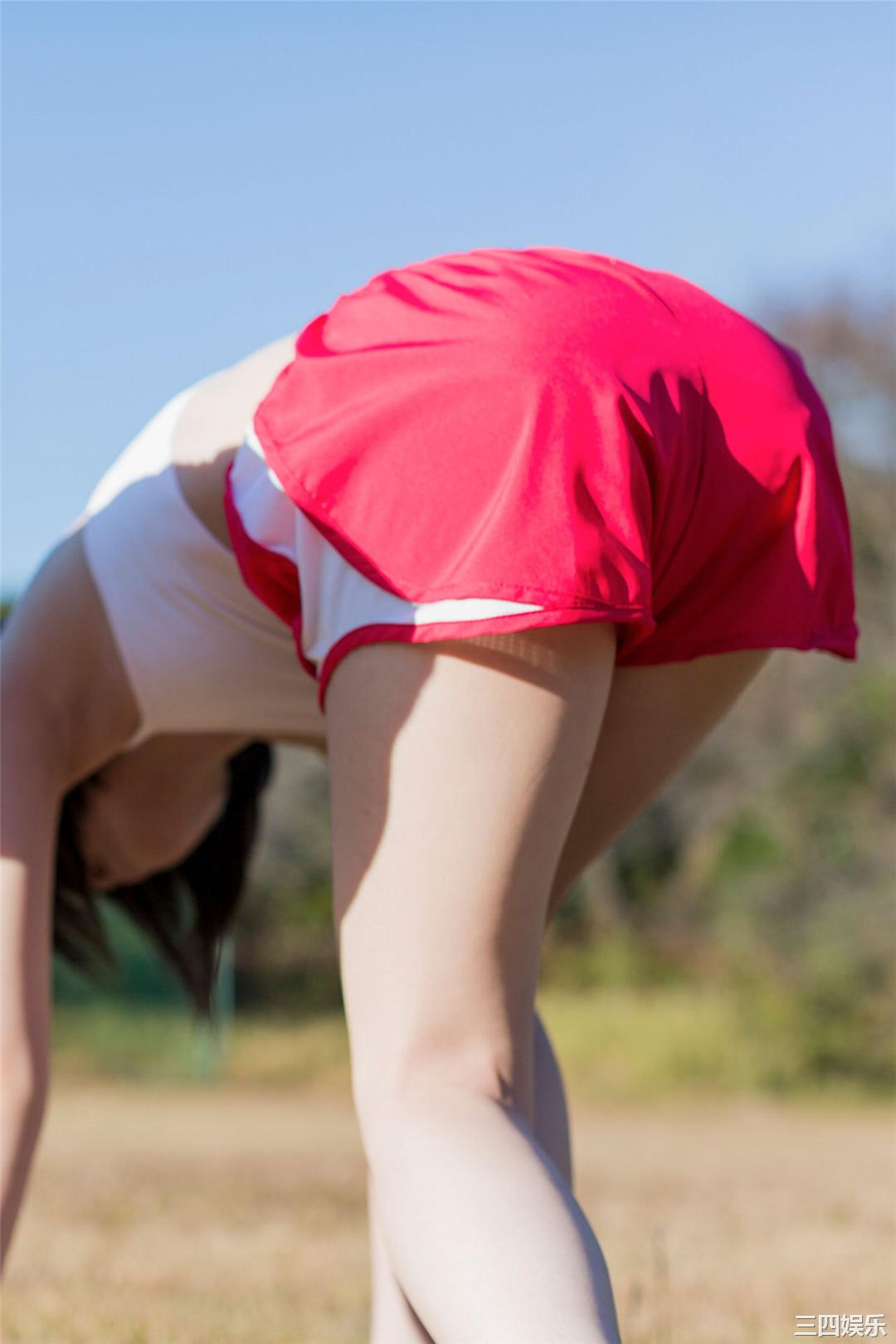 冈户雅树摄影作品《ふとももデルタ》高清全本