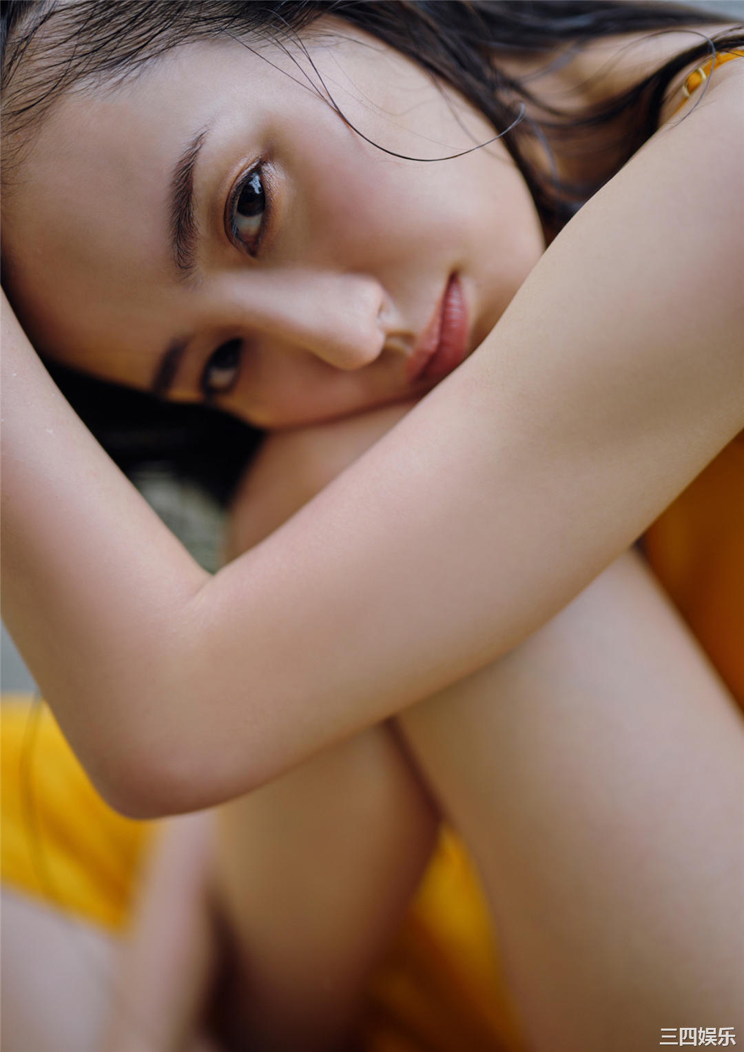 高田里穗写真集《完成された未完成》高清全本