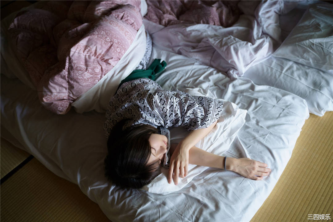 KENKEN写真集《湯けむりけんけん一泊二日》高清全本