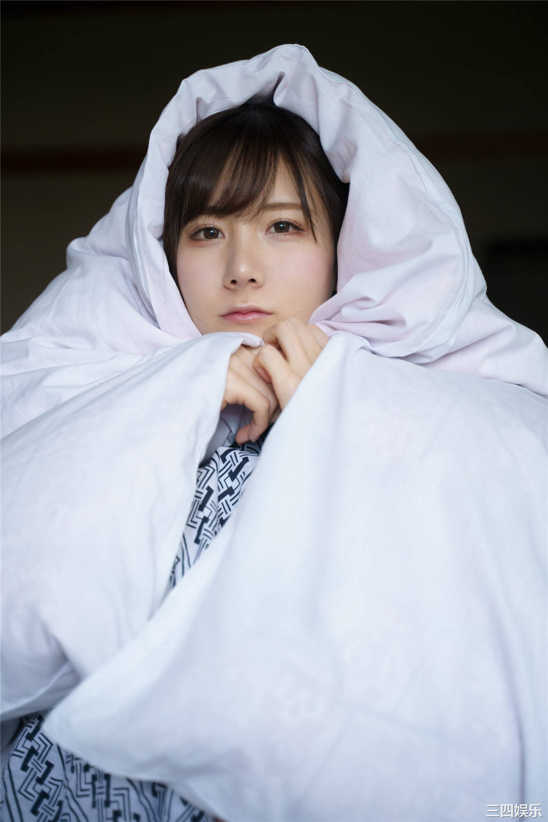 KENKEN写真集《湯けむりけんけん一泊二日》高清全本